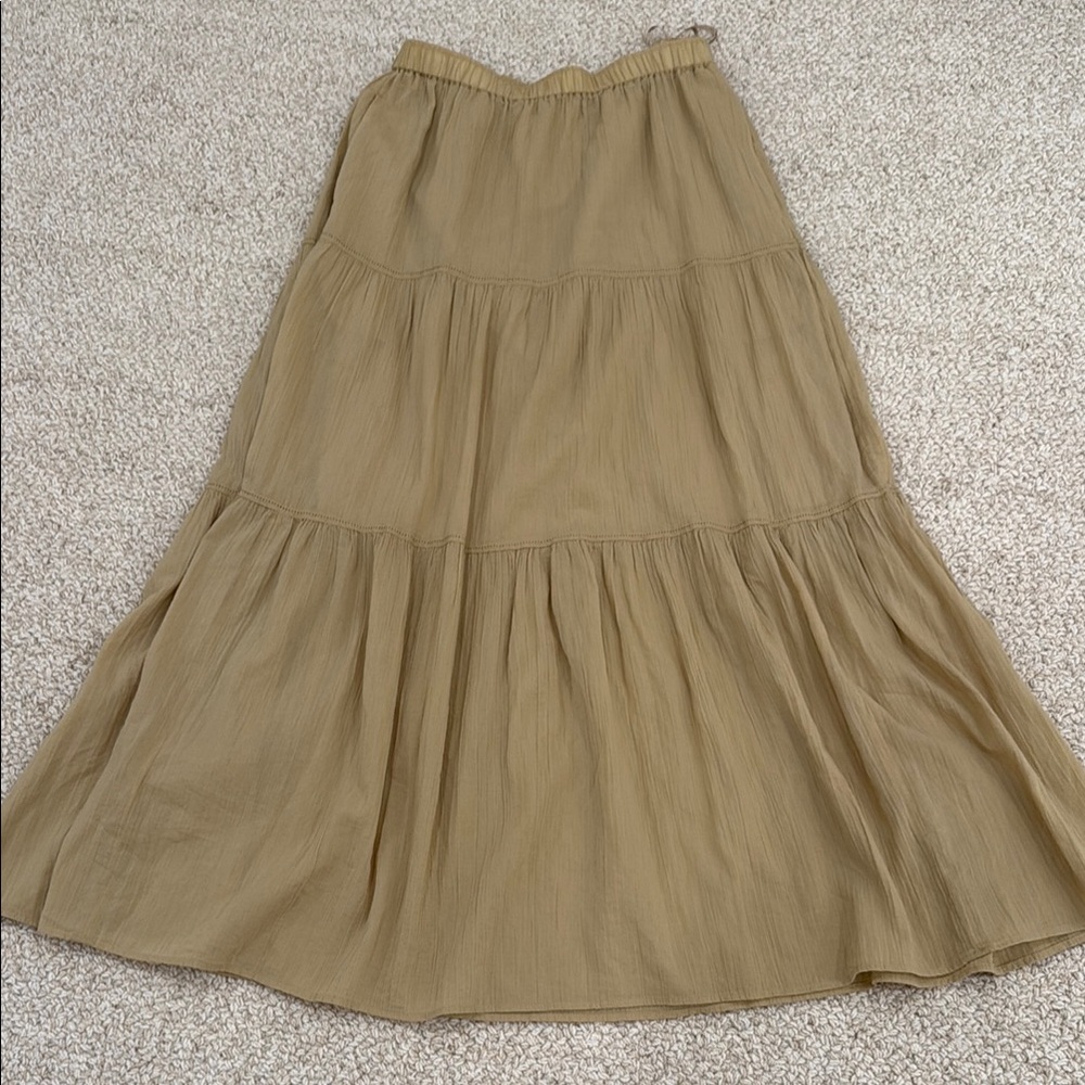 Uniqlo Elegant Tan Women's Maxi Skirt With Pockets